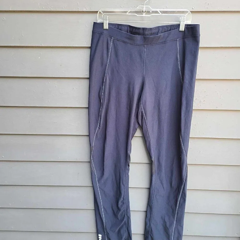 Nike Black Performance Pants with Vented Knees size Large (12-14)